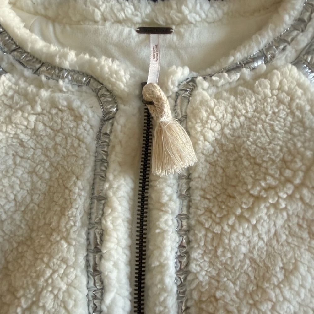 Free People Cream Sherpa Zip Up With Pink Geometric Patterned Shoulders - Picture 4 of 11